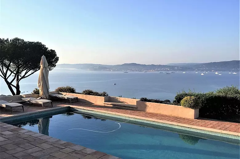 Vue sur les collines du haut Var